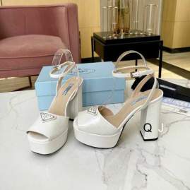 Picture of Prada Shoes _SKUPradasz35-4013CMXJ070819076